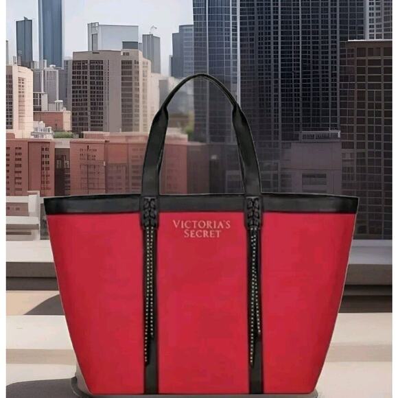 New! Victoria's Secret 2017 Red Holiday Tote Bag Limited Edition - Picture 1 of 8